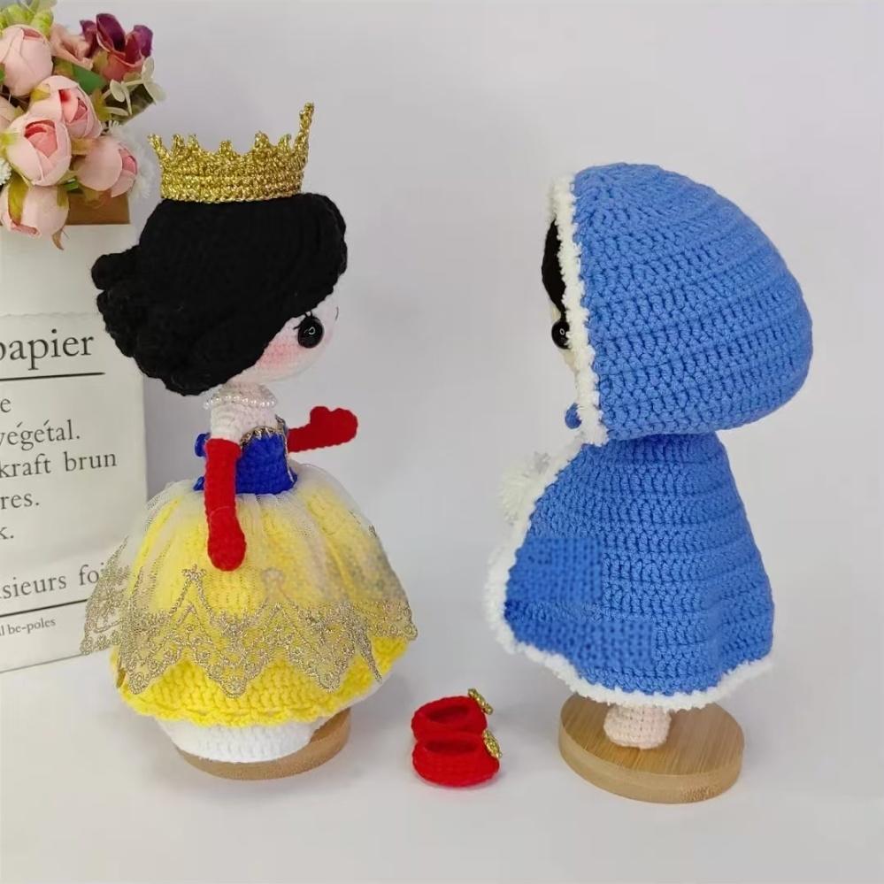 Snow White Crochet DIY--Style D