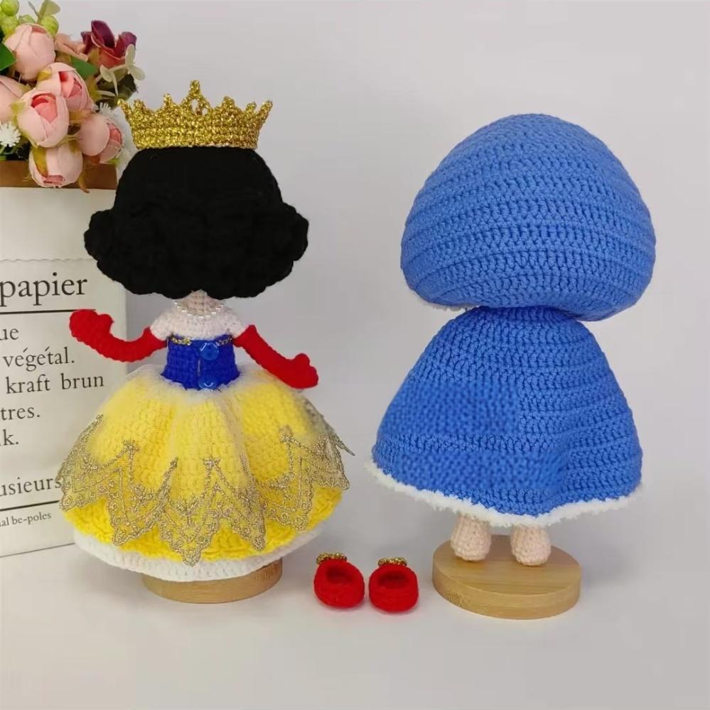 Snow White Crochet DIY--Style D